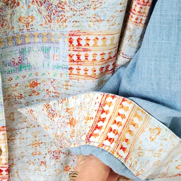 Chico's pattern and denim blouse-soft!! Size 0 - Picture 2 of 7